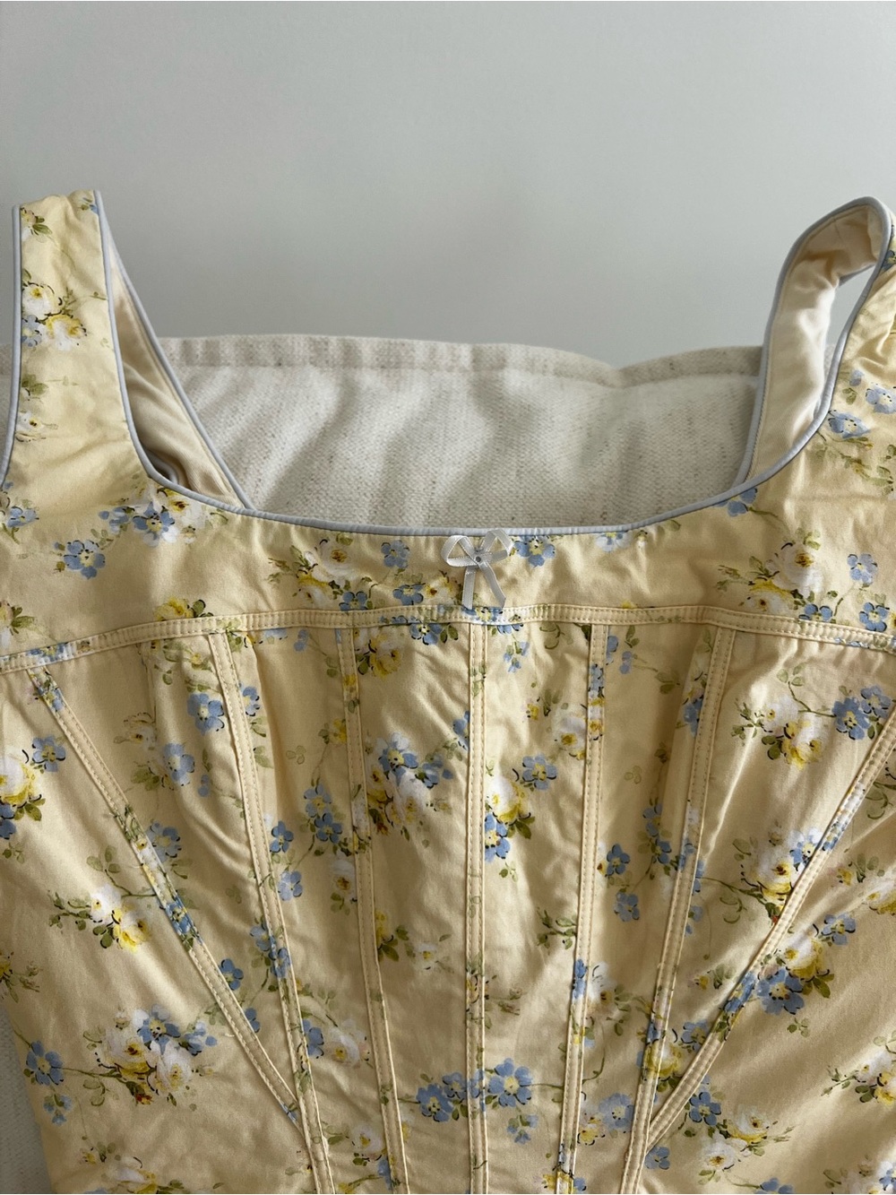 House of CB JAIME
Lemon Floral Print Cotton Lace Up Midi Sundress🍋 - Picture 6 of 10
